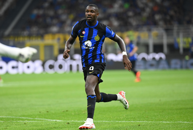 以一记劲射 以一记劲射