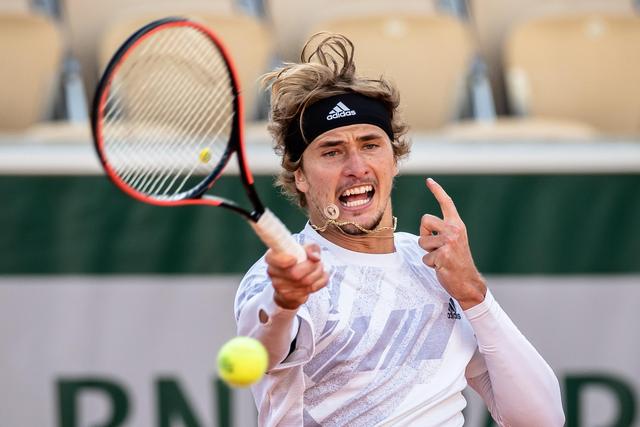 依然给对手 依然给对手