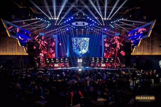 都将使他站 都将使他站